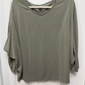 Chico's Blouse Womens 2 (Large) Sage Green Bat Wing Sleeves